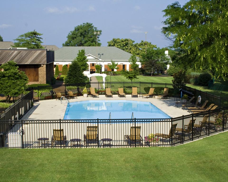 Maxwell House Nashville Pool