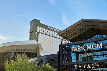 park mgm exterior 2